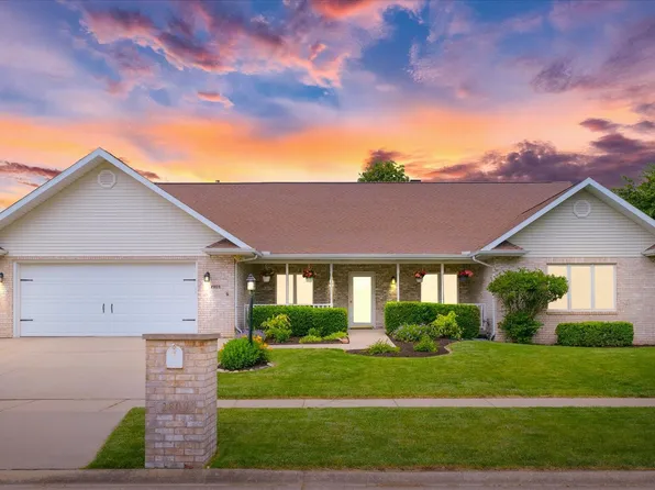 2809 Slayback St, Urbana, IL 61802