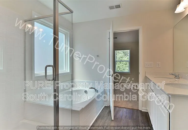 1009 Matchingham Dr — Photo 34