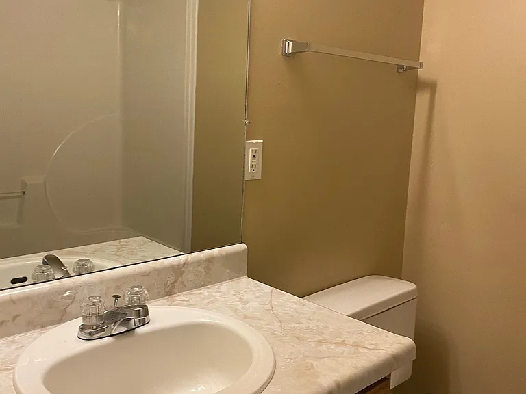 803 Golfview Pl #C — Photo 13