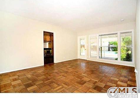 5th image of 18240 Sugarman St