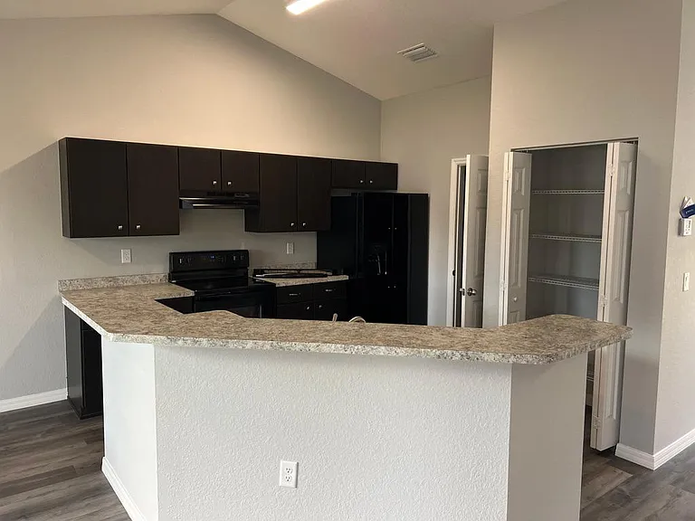 7919 Juniper Rd — Photo 5