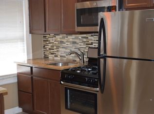 14 Jefferson Ave APT 5, Rockville Centre, NY 11570