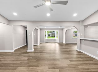 702 Austrian Rd, Grand Prairie, TX 75050