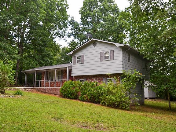 3rd image of 113 Hamby Ln