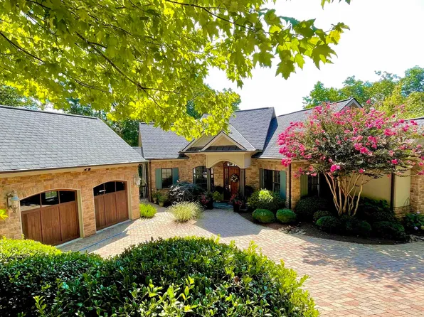 115 Blazing Star Trl, Landrum, SC 29356