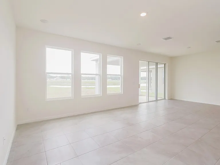 10832 Charlotte Dr — Photo 6