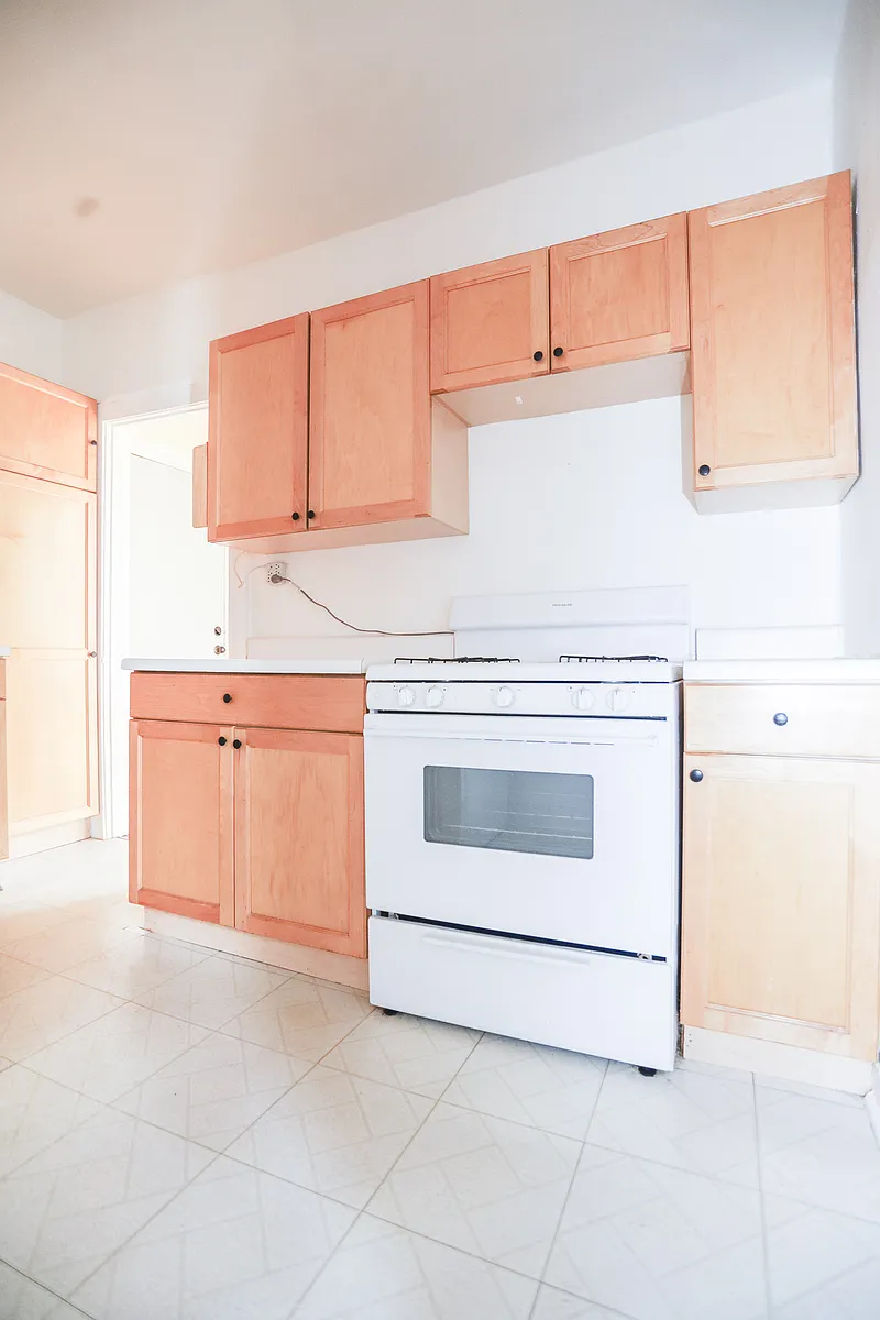 Building Photo - 2950 N Seeley Ave #1N