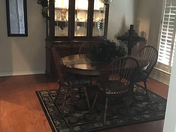 2nd image of 4524 Fountain Ct