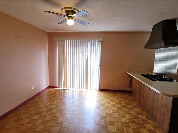 4th image of 8805 Santa Bella Dr