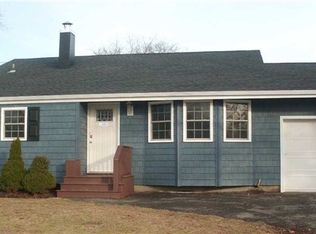 3009 Acorn Ave, Medford, NY 11763