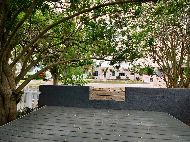 230 E Concord St — Photo 28