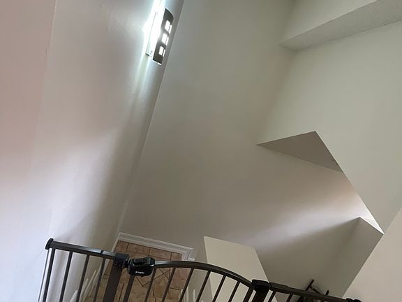 3rd image of 15515 Miami Lakeway N APT 204