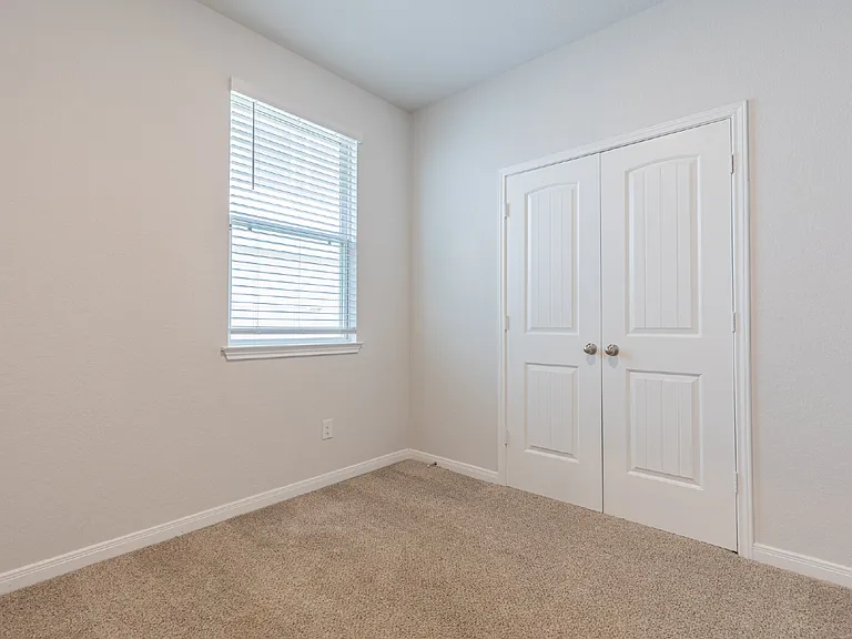 284 Ashley Loop — Photo 9