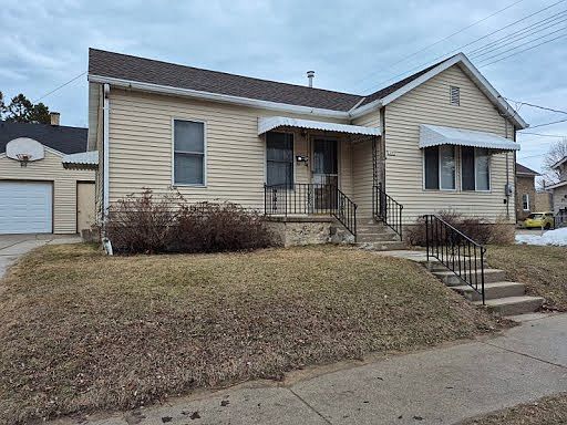 1st image of 1423 S 14th St