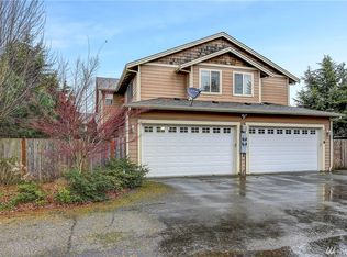 3907 148th St SW #B, Lynnwood, WA 98087