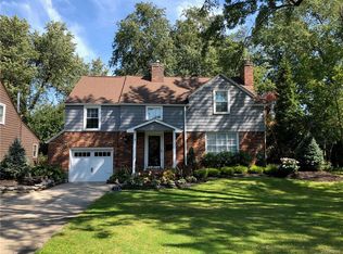 31 Blossom Heath Rd, Buffalo, NY 14221