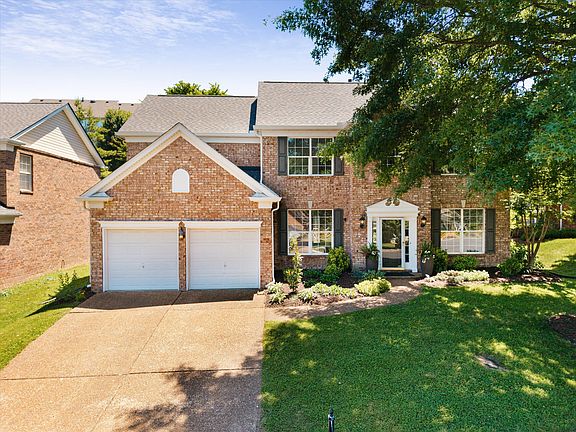 2nd image of 133 Sterling Oaks Ct