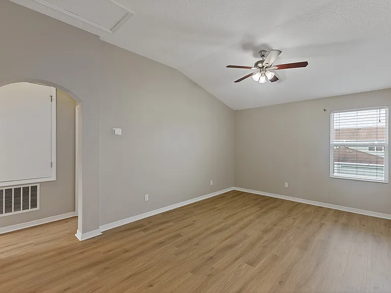 506 Rainbow Springs Loop — Photo 13