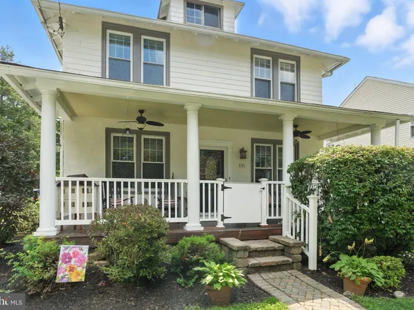 8301 Cadwalader Ave, Elkins Park, PA 19027