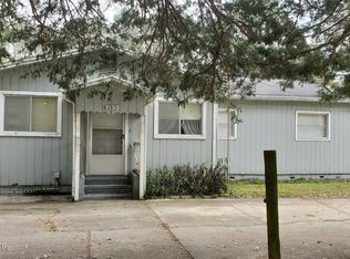 2135 Chaffee Rd S, Jacksonville, FL 32221