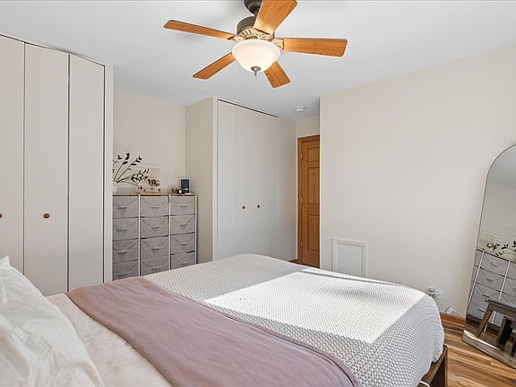 4th image of 453 Elder Ln