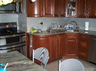 15 The Plains Rd, Levittown, NY 11756