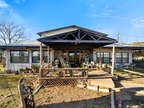 788 Johnson Dr, Kerrville, TX 78028
