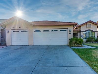 930 Garden St, Los Banos, CA, 93635