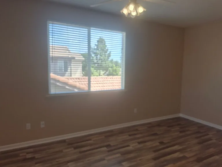 5040 Kankakee Dr — Photo 16