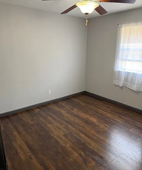 1708 Harding Ave — Photo 9
