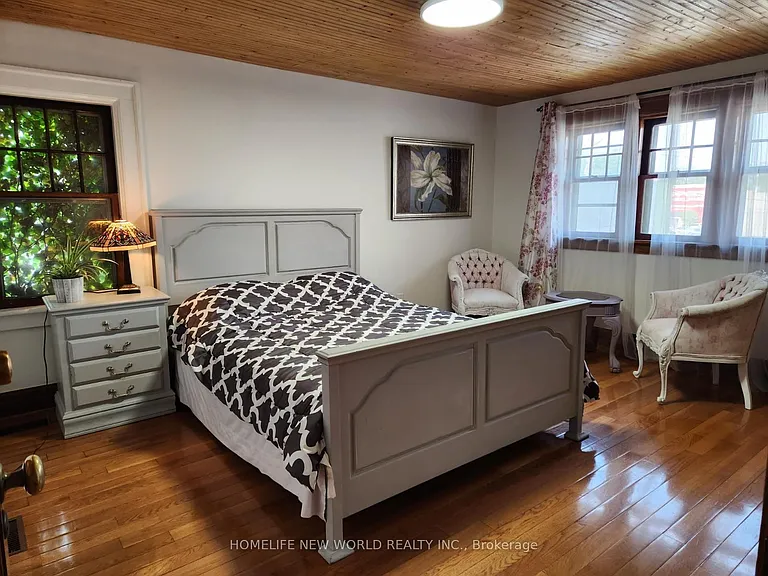 5134 Victoria Ave — Photo 7