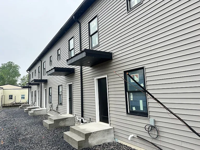 13-23 Philadelphia Ave — Photo 12
