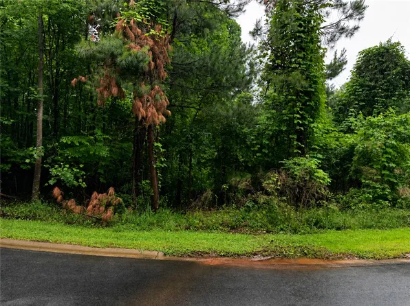 323 Ridgeside Ct, West Union, SC 29696
