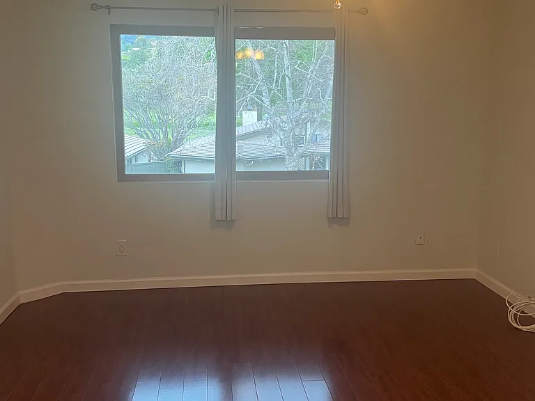 2411 E Greenview Dr — Photo 19