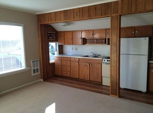 225 Grant St APT C, Hoquiam, WA 98550