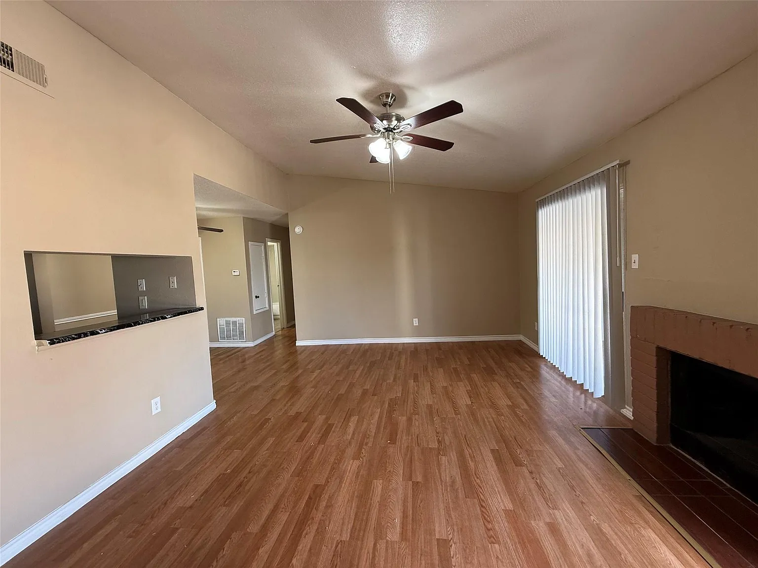 2 bed, 2.0 bath, $1,325 — Photo 3