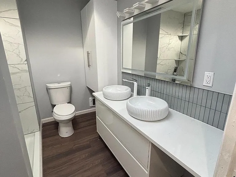 516 E Mayland St — Photo 14