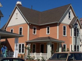 2033 Drake Ln, Hercules, CA 94547