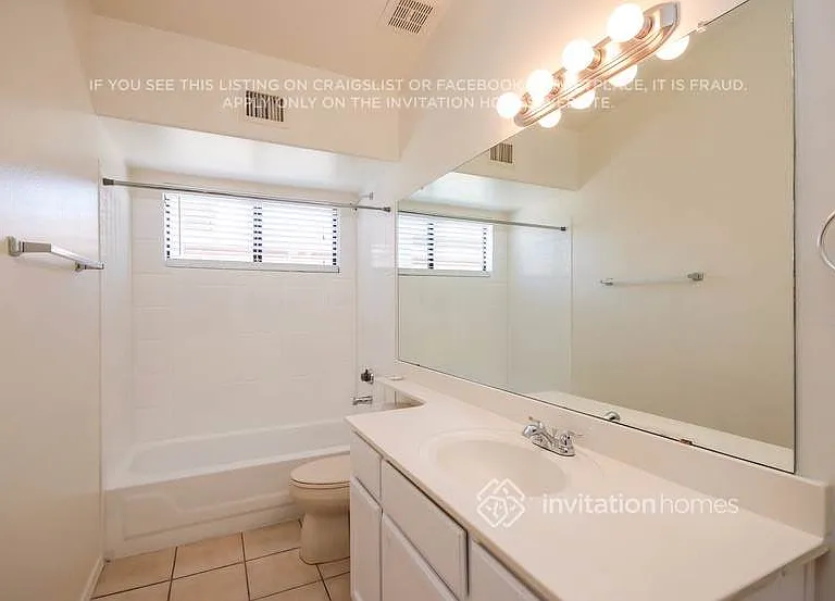 11134 N 82nd Dr — Photo 17