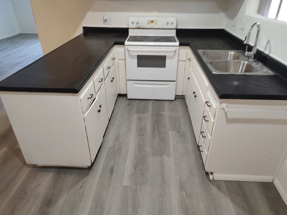 2nd image of 3025 N 53rd Dr