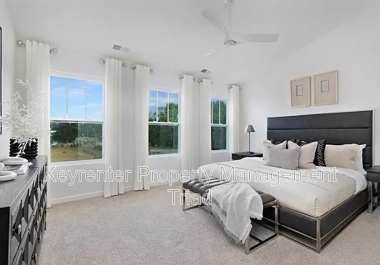 1729 Granby Heights Dr — Photo 10