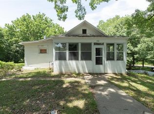 516 Shawnee Rd, Kansas City, KS 66103
