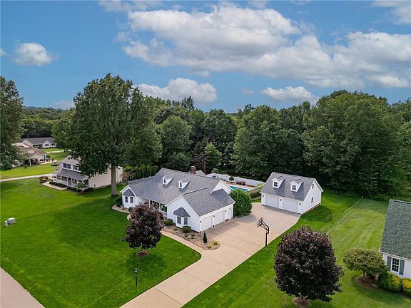 5th image of 208 Arrowhead Dr
