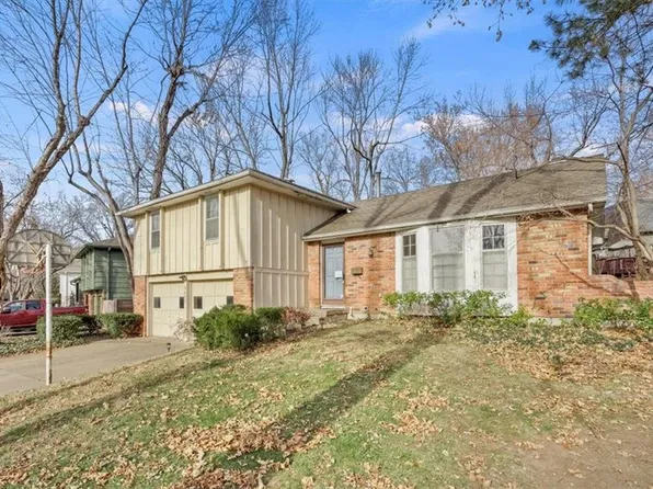 9413 Sturgeon Dr, Overland Park, KS 66212