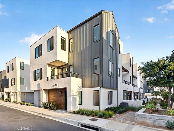 2nd image of 2131 Acara Cir