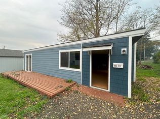 853 1/2 N Gould St, Coquille, OR 97423