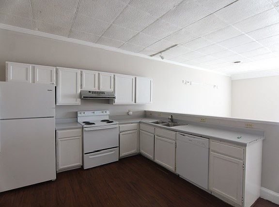 3rd image of 507 Evans St #3