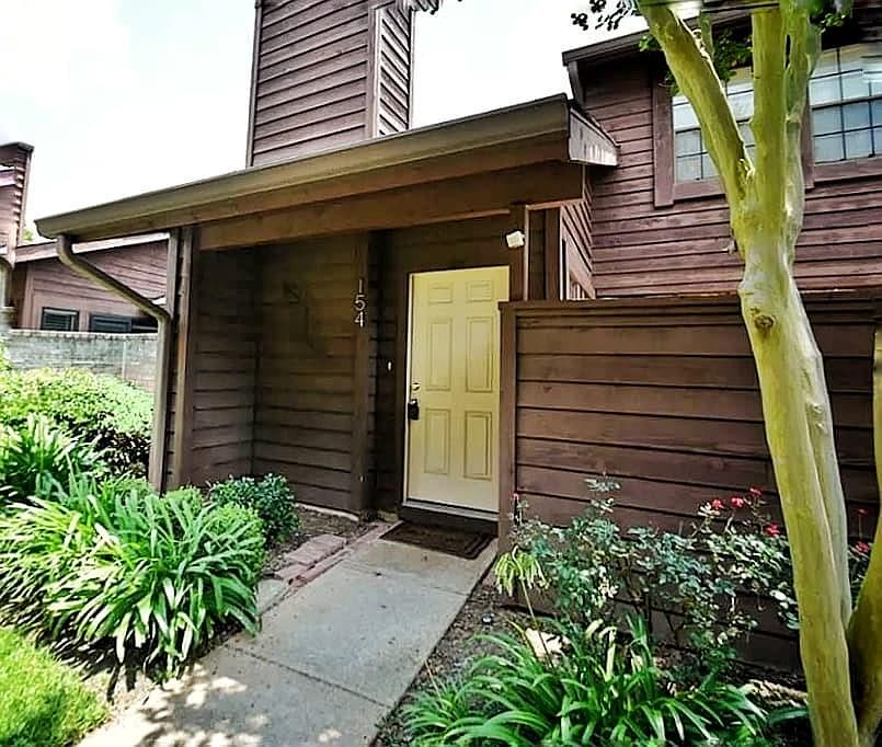 1st image of 2611 Grants Lake Blvd