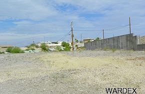 3rd image of 4125 SE Peruvian Dr