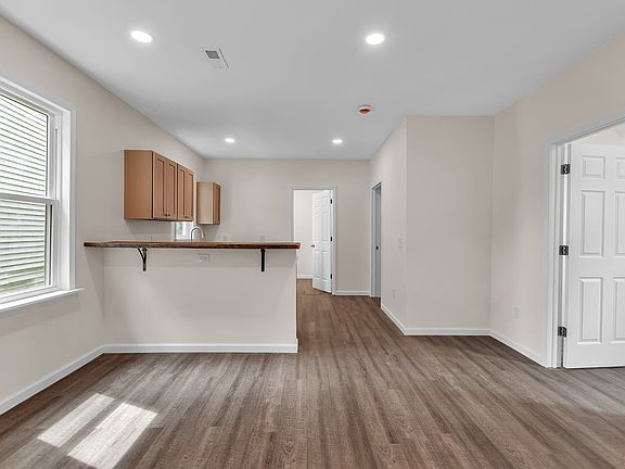 5th image of 20 Marion St #11414826